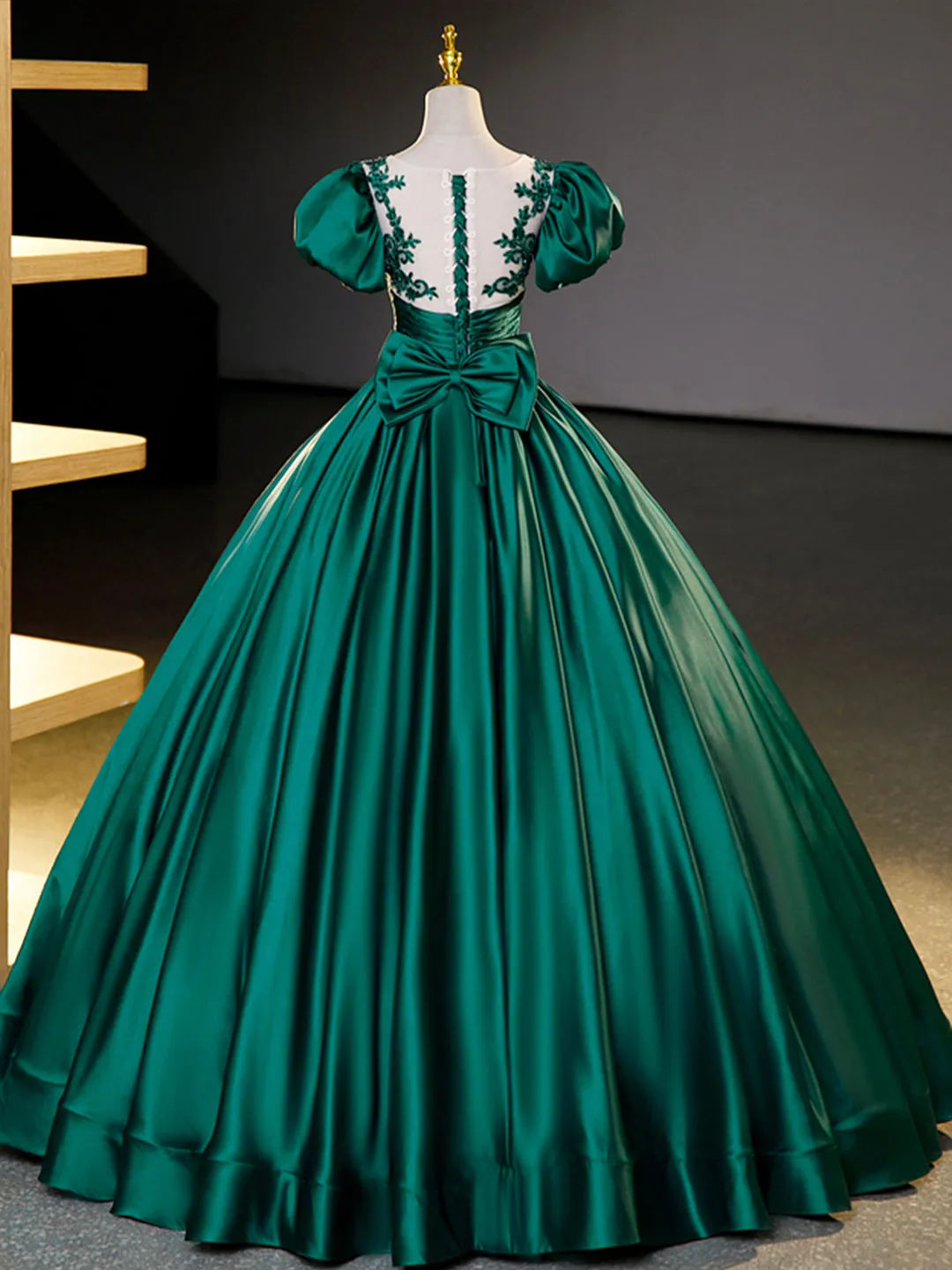 Green Satin Lace Floor Length Formal Dress Short Sleeve A-Line Evening Dress