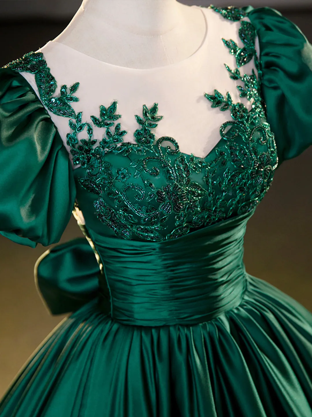 Green Satin Lace Floor Length Formal Dress Short Sleeve A-Line Evening Dress