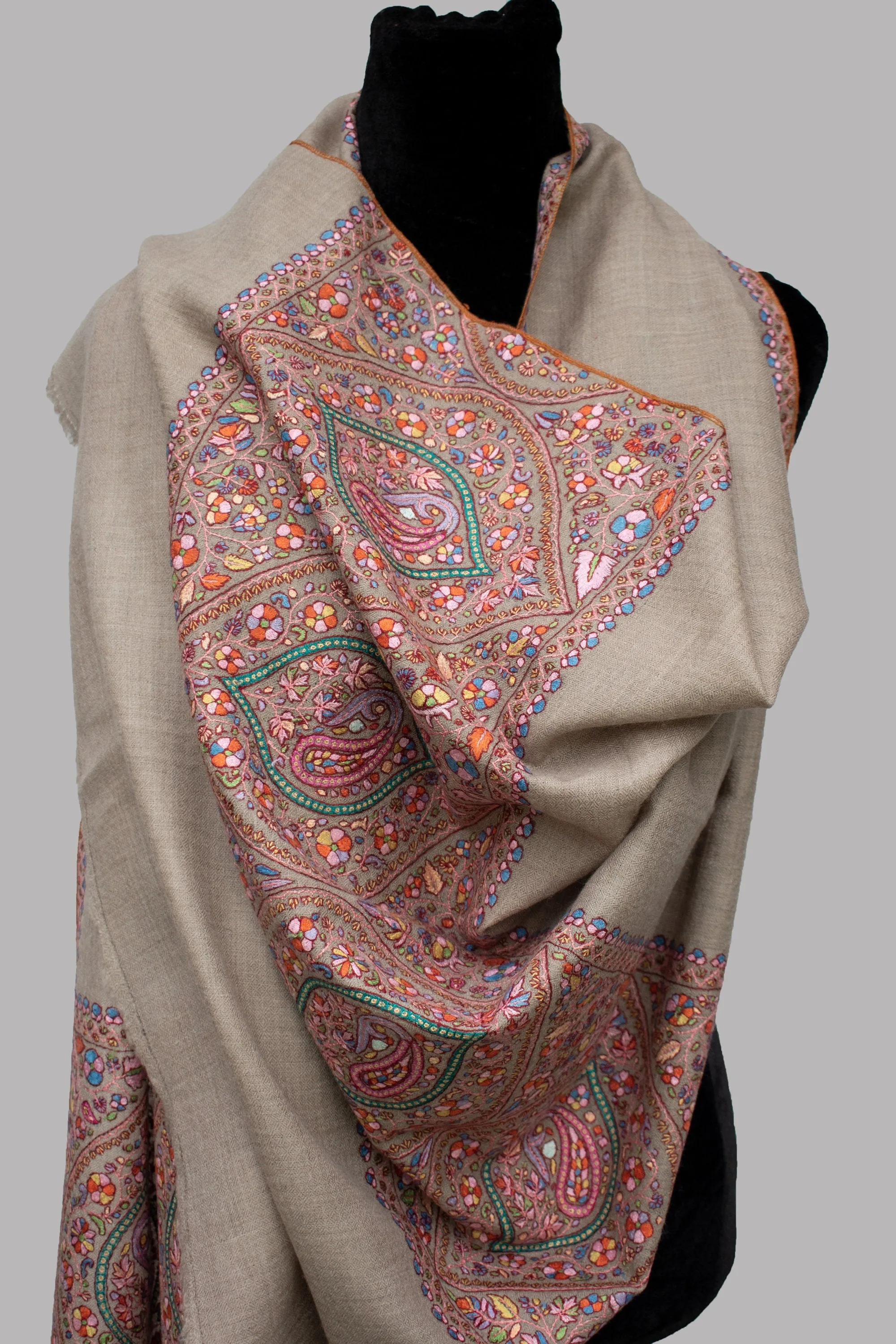 Palla Hand Sozni Pure Pashmina/Cashmere Scarf, Handwoven on Hand loom & Hand Embroided in Kashmir, Luxury, Masterpiece.